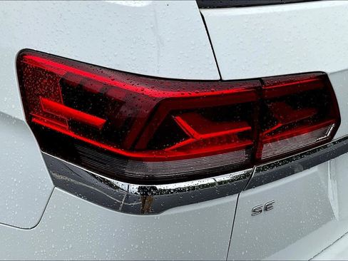 Used 2021 Volkswagen Atlas SE FWD image 28