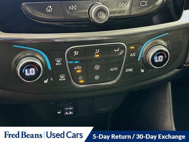 Used 2021 Chevrolet Traverse RS AWD/4WD image 23