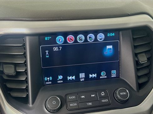 Used 2017 GMC Acadia SLT FWD image 14