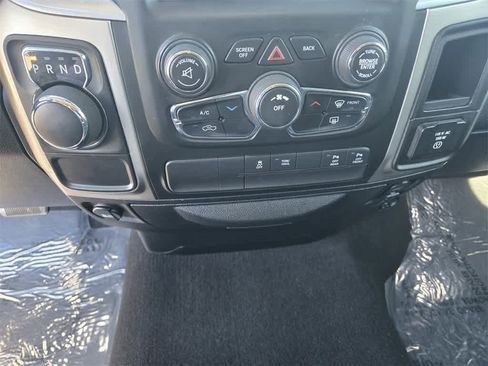 Used 2018 RAM 1500 Big Horn image 15