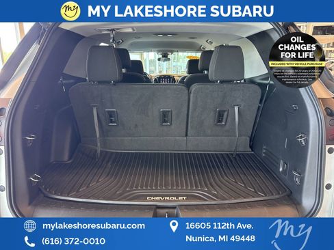Used 2020 Chevrolet Traverse LT w/ Driver Confidence II Package AWD/4WD image 29