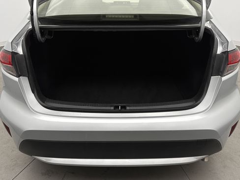 Used 2022 Toyota Corolla LE image 27