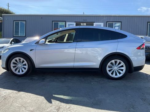 Used 2016 Tesla Model X 75D AWD/4WD image 5