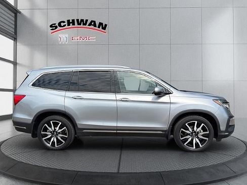 Used 2019 Honda Pilot Elite image 3