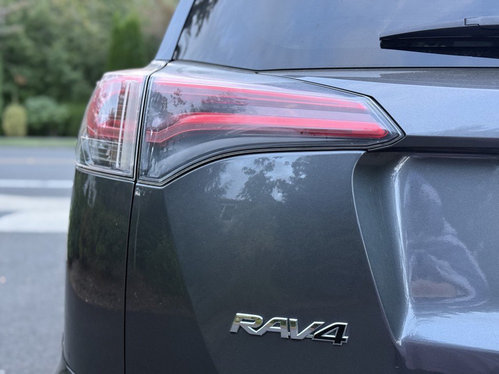 Used 2016 Toyota RAV4 Limited w/ Advanced Technology Package AWD/4WD image 30
