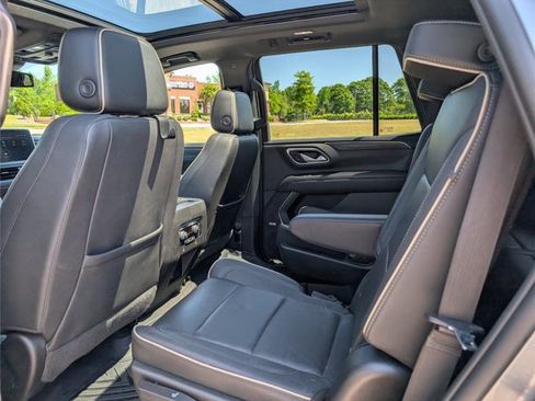 Used 2023 GMC Yukon SLT AWD/4WD image 35