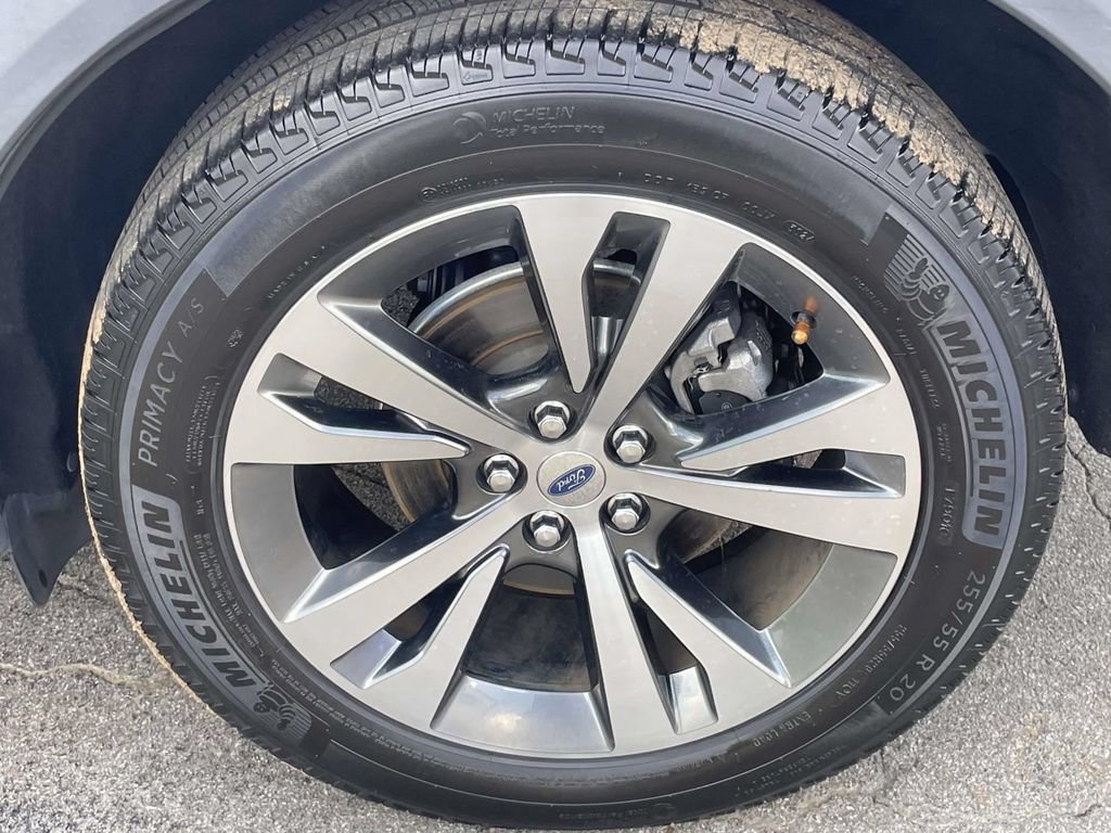 Used 2020 Ford Explorer Platinum w/ Premium Technology Package AWD/4WD image 11