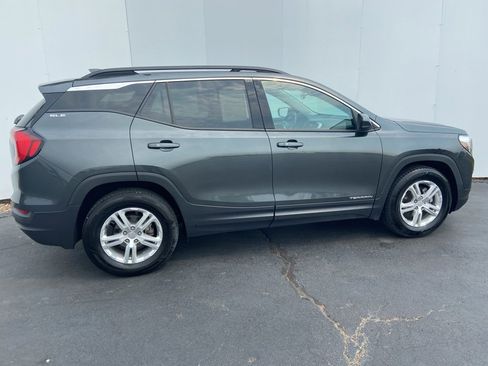 Used 2020 GMC Terrain SLE w/ Driver Convenience Package image 14