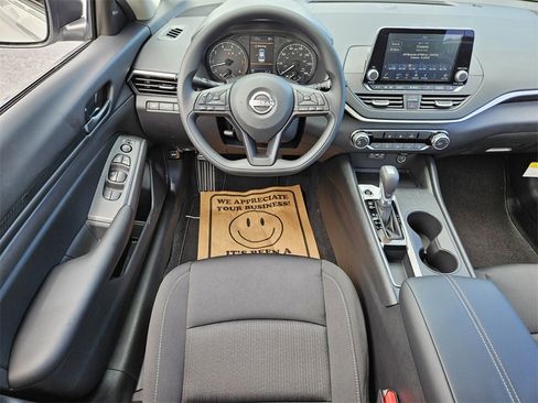 New 2025 Nissan Altima 2.5 S image 6