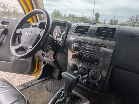 Used 2006 HUMMER H3 Base image 13