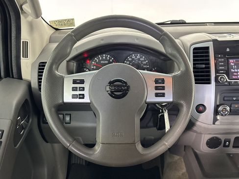 Used 2017 Nissan Frontier SV RWD image 11