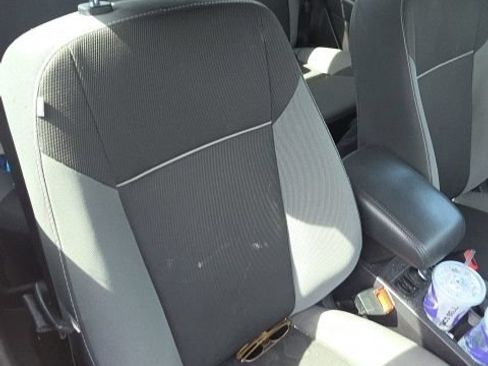 Used 2014 Ford Focus SE FWD image 34