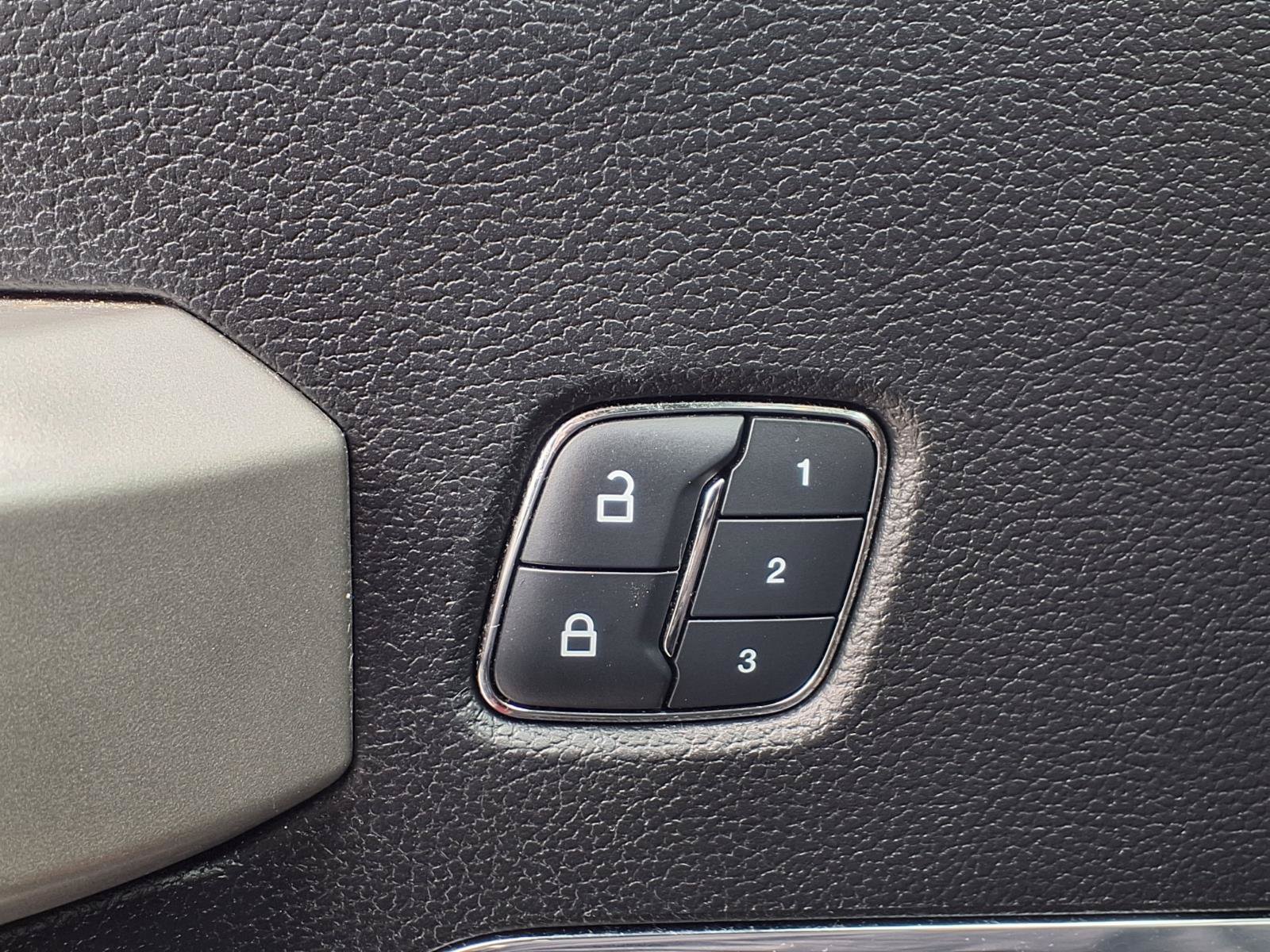 Used 2018 Ford F150 Lariat AWD/4WD image 13