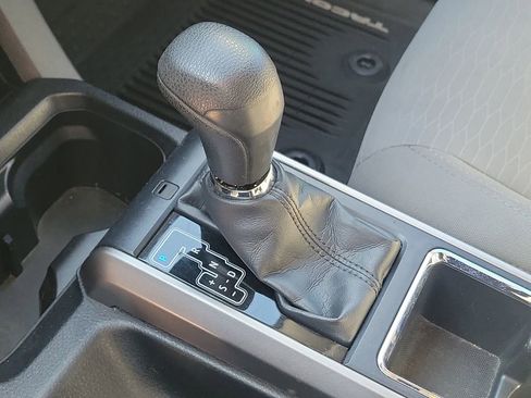 Used 2018 Toyota Tacoma SR5 image 30