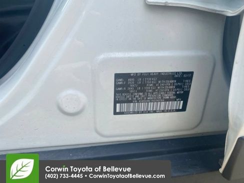 Used 2017 Subaru Outback 2.5i Limited AWD/4WD image 41