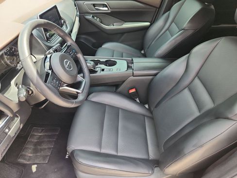 Used 2021 Nissan Rogue SV w/ Premium Package FWD image 19