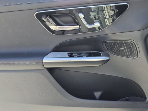 Certified 2025 Mercedes-Benz GLC 300 4MATIC image 23