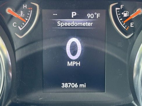 Used 2022 Jeep Wrangler Sport AWD/4WD image 22