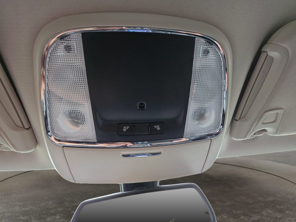 Used 2016 Chrysler 300 Limited RWD image 27