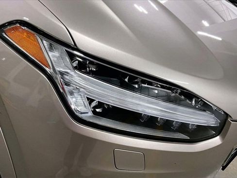 Certified 2024 Volvo XC90 B6 Ultimate image 31