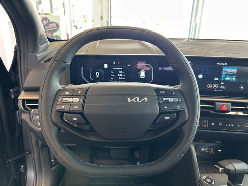 New 2026 Kia Sportage X-Line w/ X-Line Technology Package image 20