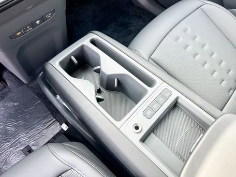 New 2026 Kia EV9 Wind image 20