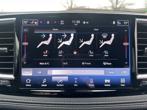 New 2026 Chrysler Pacifica Limited image 37