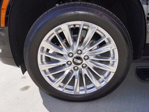 Used 2026 Cadillac Escalade ESV Luxury RWD image 22