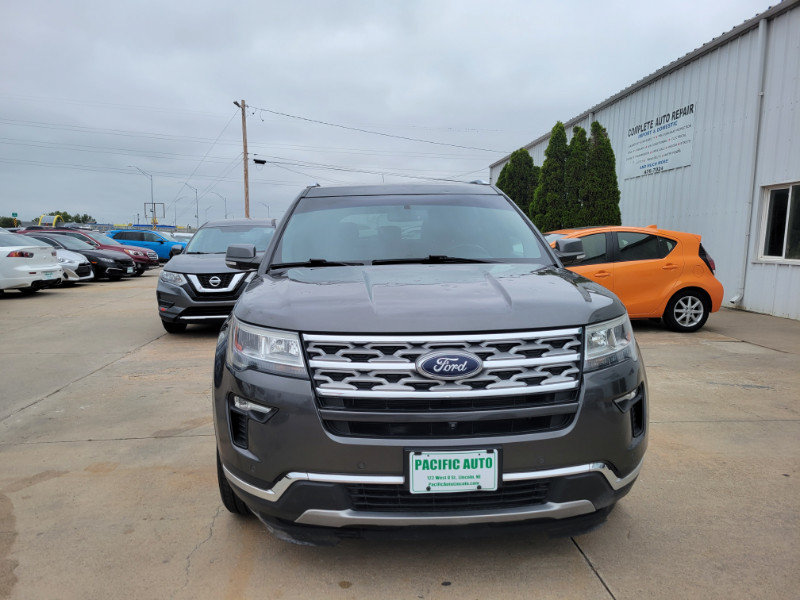 Used 2019 Ford Explorer Limited w/ Class III Trailer Tow Package AWD/4WD image 2