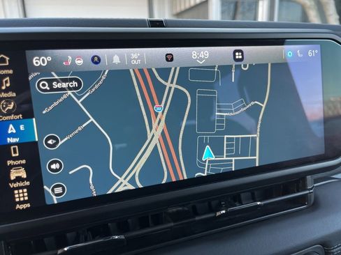 Used 2025 Jeep Wrangler Unlimited Rubicon image 5