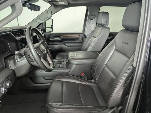 Used 2024 GMC Sierra 2500 Denali w/ Denali Reserve Package image 10