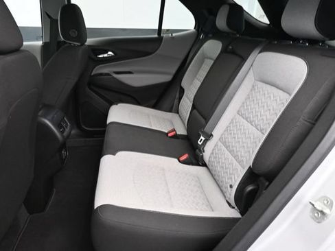 Used 2022 Chevrolet Equinox LS FWD image 26