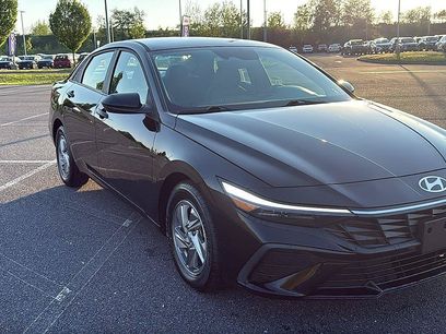 Used 2024 Hyundai Elantra SE