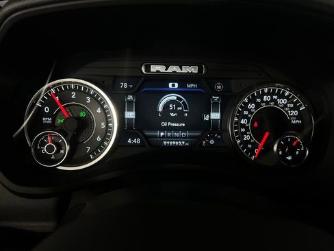 Used 2024 RAM 2500 Big Horn w/ Safety Group image 15