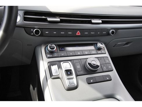 Certified 2025 Hyundai Palisade SEL FWD image 28