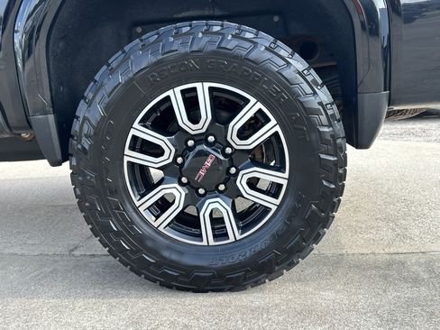 Certified 2022 GMC Sierra 2500 AT4 AWD/4WD image 20