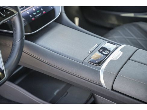 Used 2023 Mercedes-Benz EQS 580 4MATIC Sedan image 22