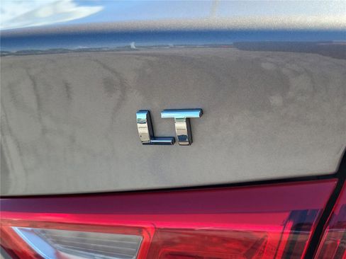 Used 2024 Chevrolet Malibu LT FWD image 7