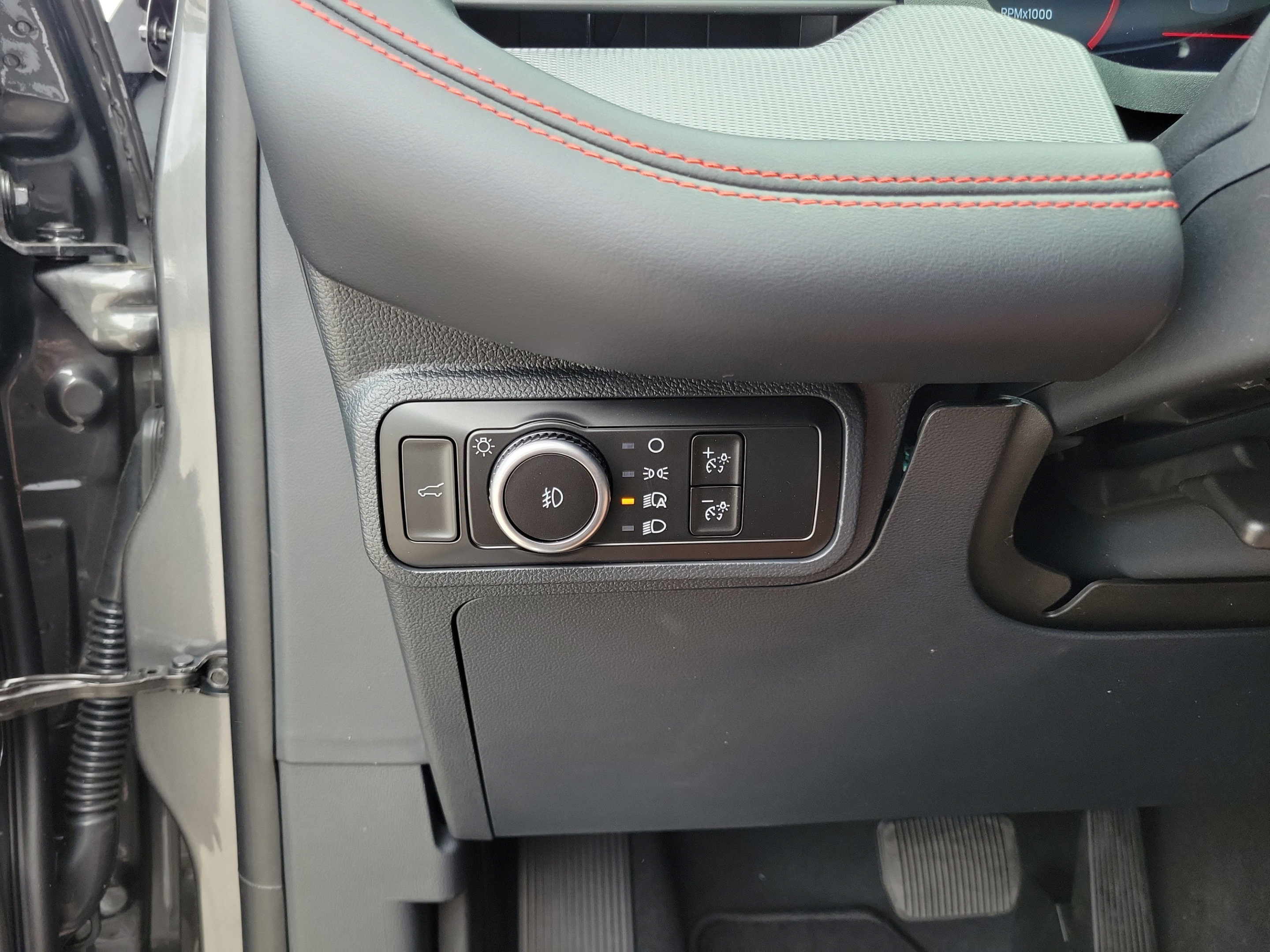 New 2026 Ford Explorer ST-Line w/ ST-Line Street Pack RWD image 10