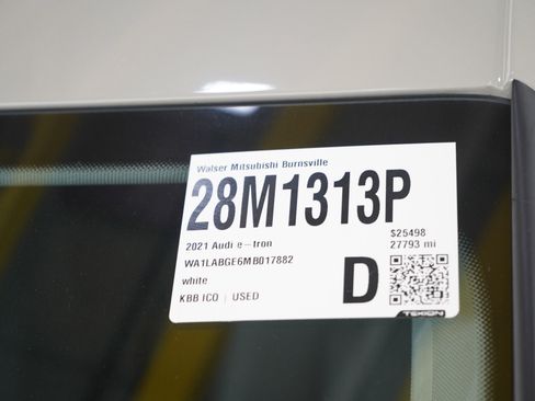 Used 2021 Audi e-tron Premium Plus w/ Premium Plus Package image 28