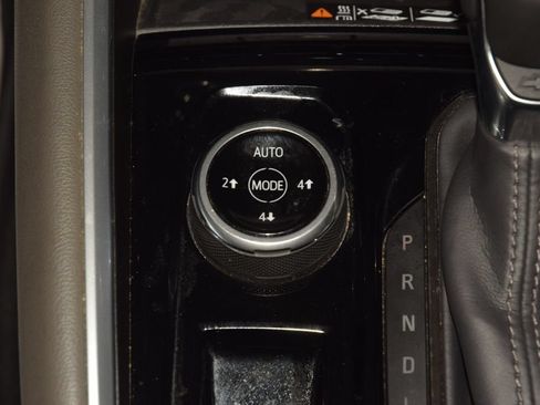 Used 2024 Chevrolet Colorado ZR2 w/ ZR2 Convenience Package III AWD/4WD image 37