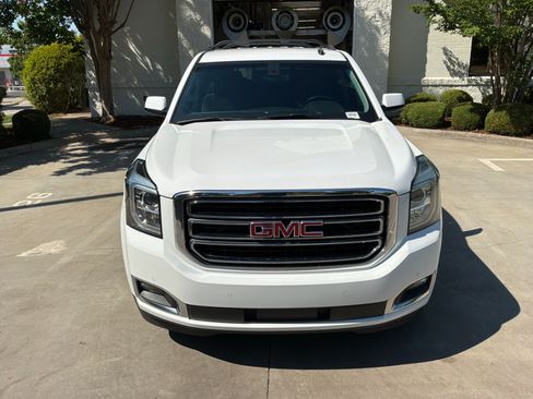 Used 2015 GMC Yukon SLE AWD/4WD image 3