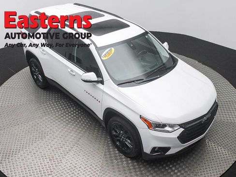 Used 2021 Chevrolet Traverse RS AWD/4WD image 3