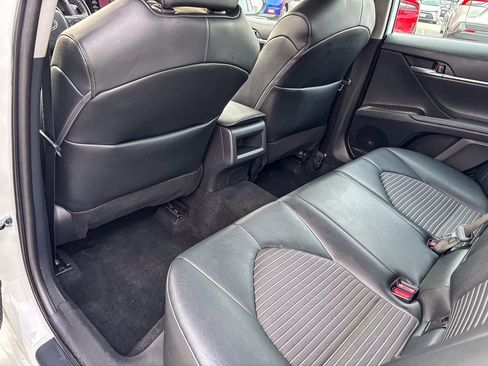Used 2022 Toyota Camry SE image 41