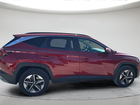 Used 2025 Hyundai Tucson SEL AWD/4WD image 4