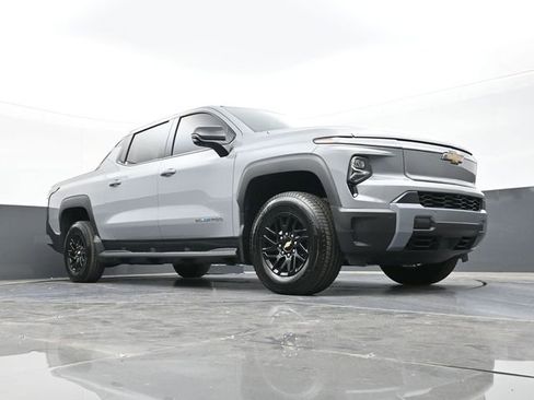 New 2025 Chevrolet Silverado EV LT AWD/4WD image 44