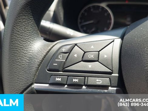 Used 2024 Nissan Sentra SV FWD image 12
