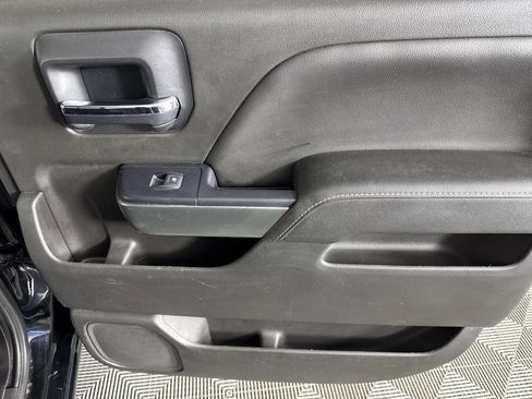 Used 2018 Chevrolet Silverado 1500 LT w/ All Star Edition image 32