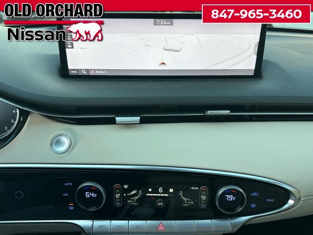 Used 2022 Genesis GV70 2.5T AWD/4WD image 16
