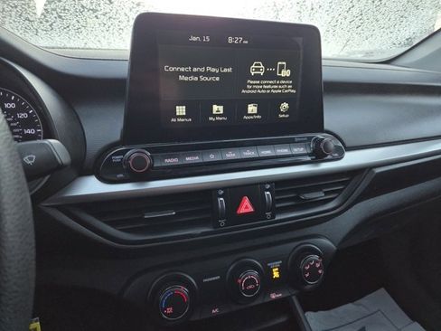 Used 2020 Kia Forte LXS image 9